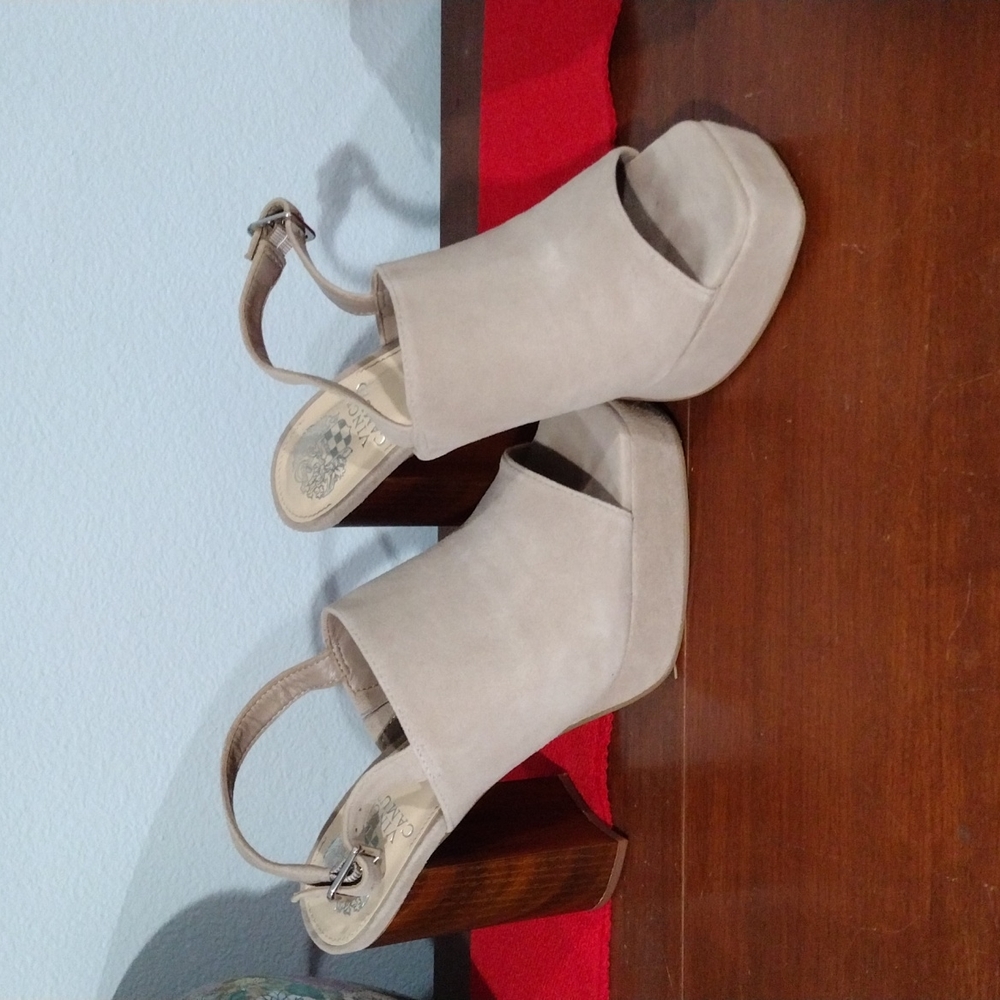 Vince Camuto Tan suede stack heel sling back 7.5